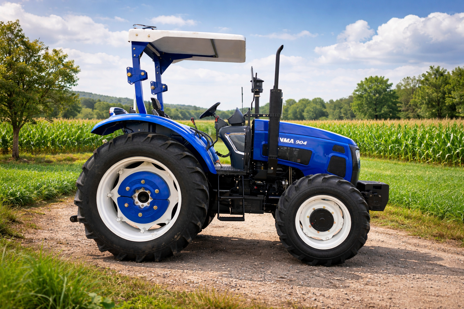 Tractor JINMA en campo agrícola